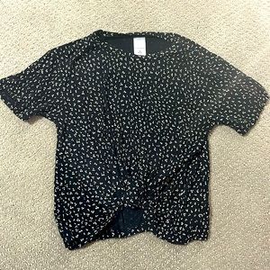 Nordstrom black floral girls tops size 8, perfect condition